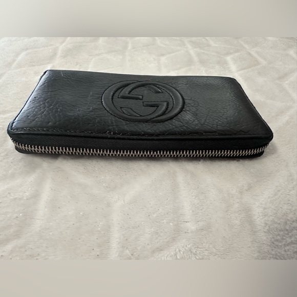 Gucci *Pristine* Soho Clutch Leather Wallet - Picture 3 of 8